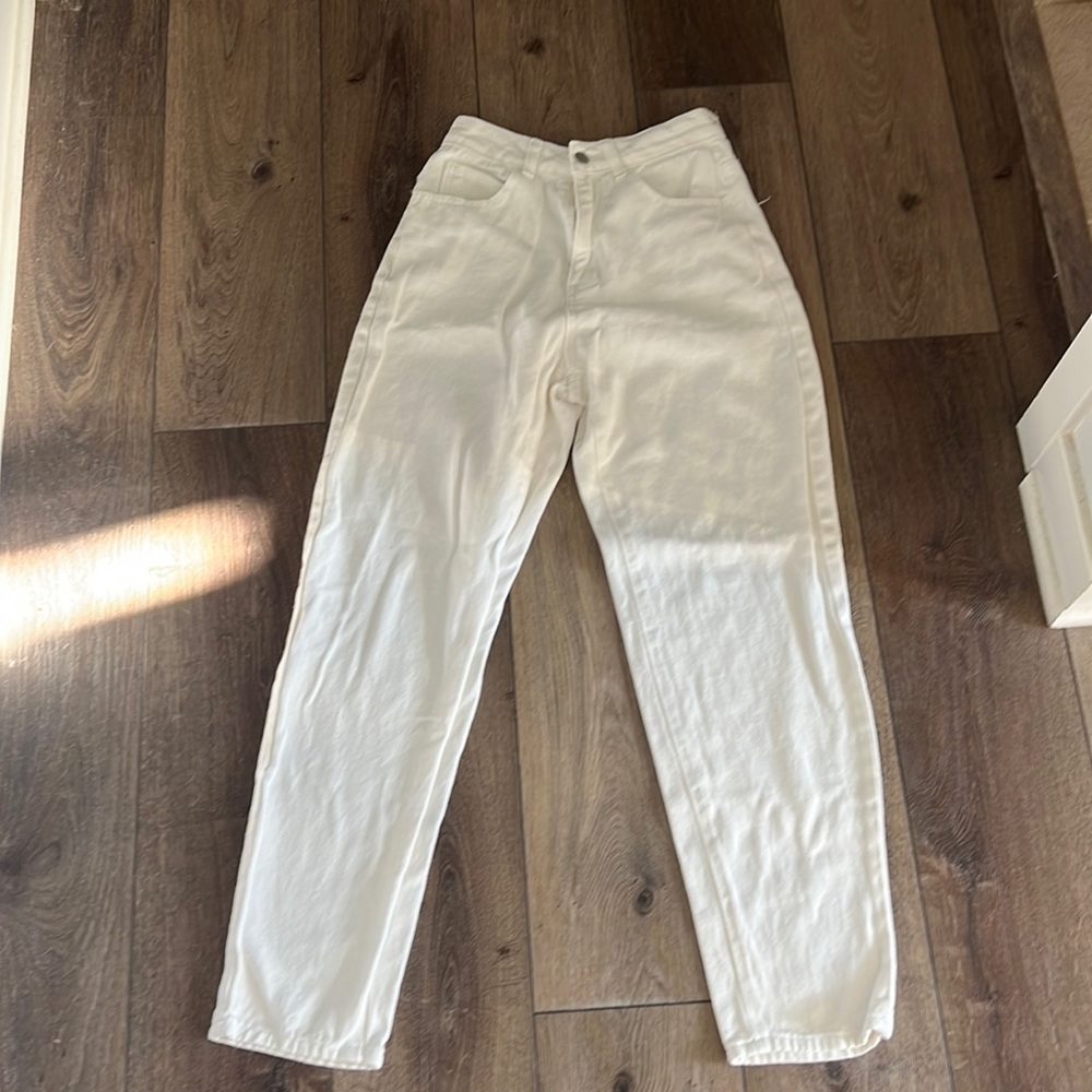 white shein mom jeans